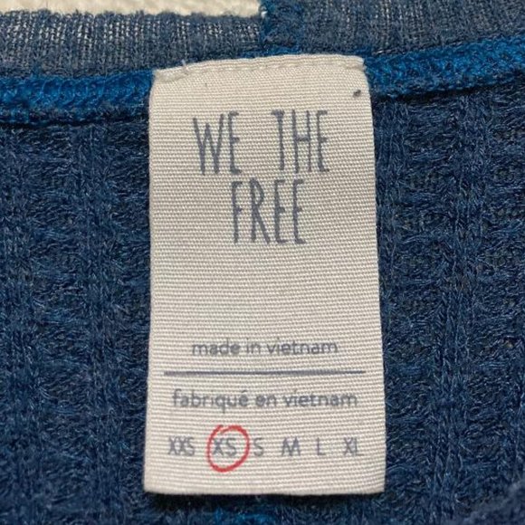 We The Free Women's Dark Blue Long Sleeve High Low Waffle Knit Tunic Size XS - Picture 3 of 6